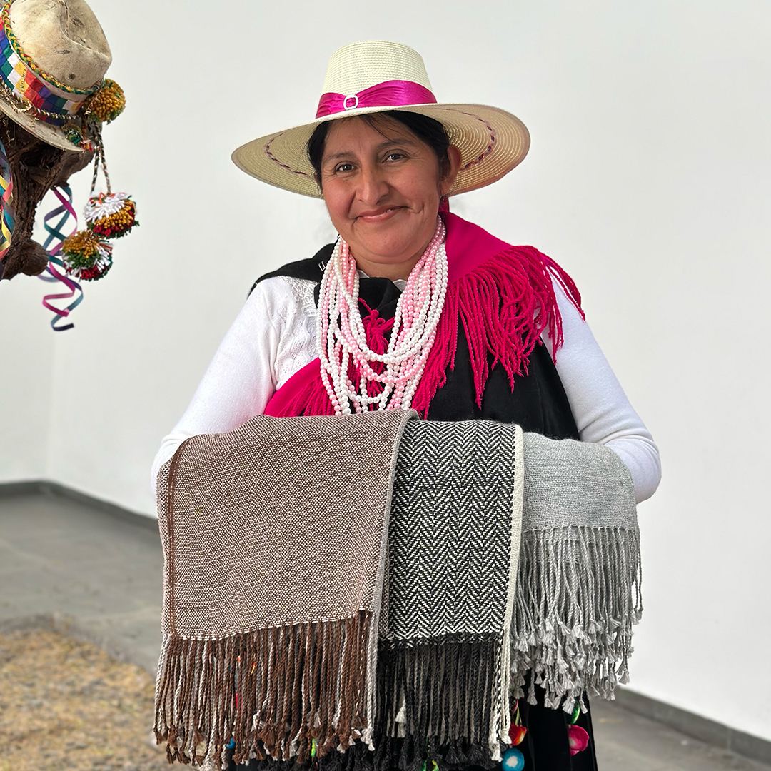 emprendedora textil telar